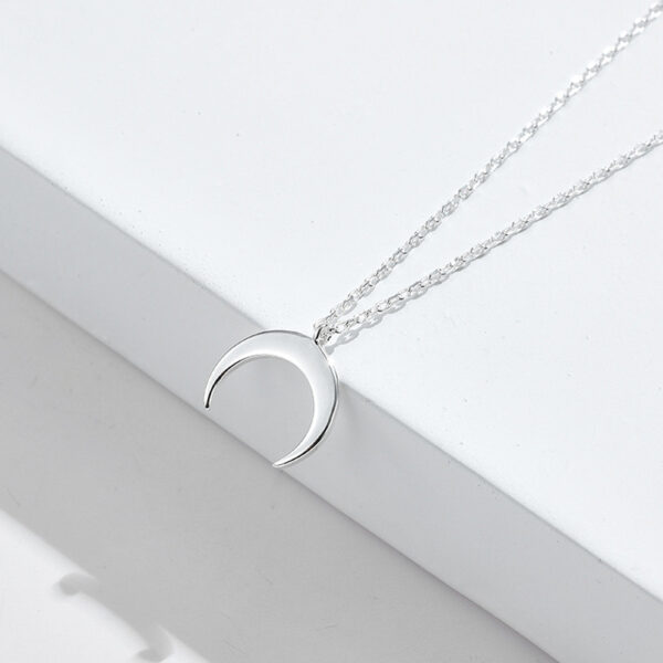 Simple Moon Pendant Sterling Silver Clavicle Chain - Image 2